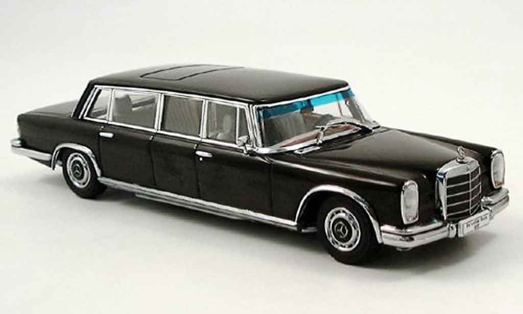 Mercedes 600 Pullmann 1/43 Autoart Pullmann (W 100) nero modellino in miniatura