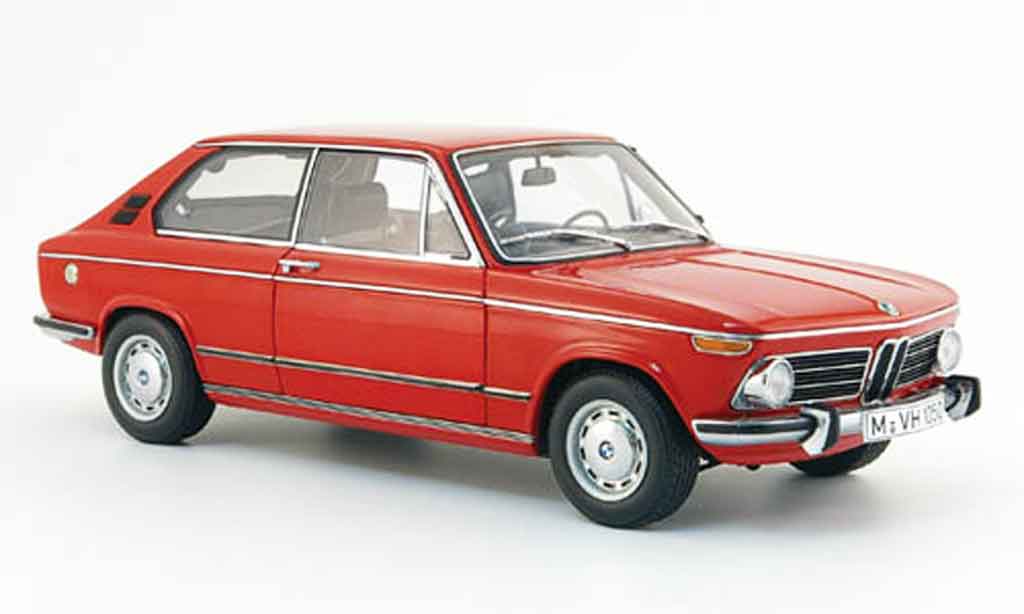 Bmw 2000 Touring 1/18 Autoart Touring tii rosso 1972 modellino in miniatura