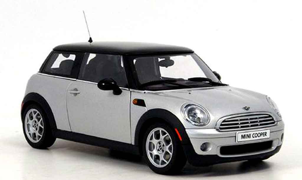 Mini Cooper D 1/18 Autoart D grigio nero modellino in miniatura