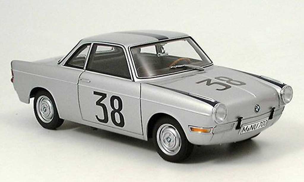 Bmw 700 1/18 Autoart Rennsport coupe no. 38 stuck hockenheim 1960 modellino in miniatura