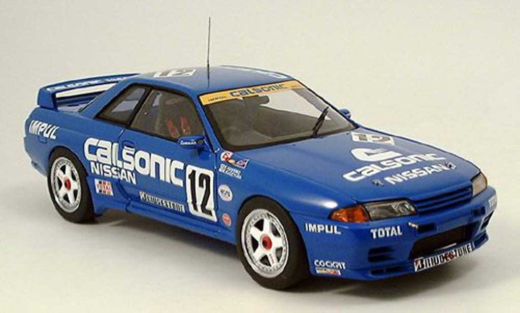 Nissan Skyline R32 1/18 Autoart R32 gtr calsonic no.12 1993 modellino in miniatura