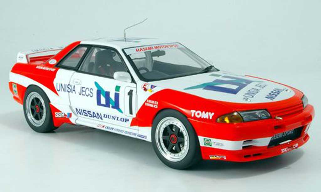 Nissan Skyline R32 1/18 Autoart R32 gt-r no.1 unisia jecs 1993 modellino in miniatura