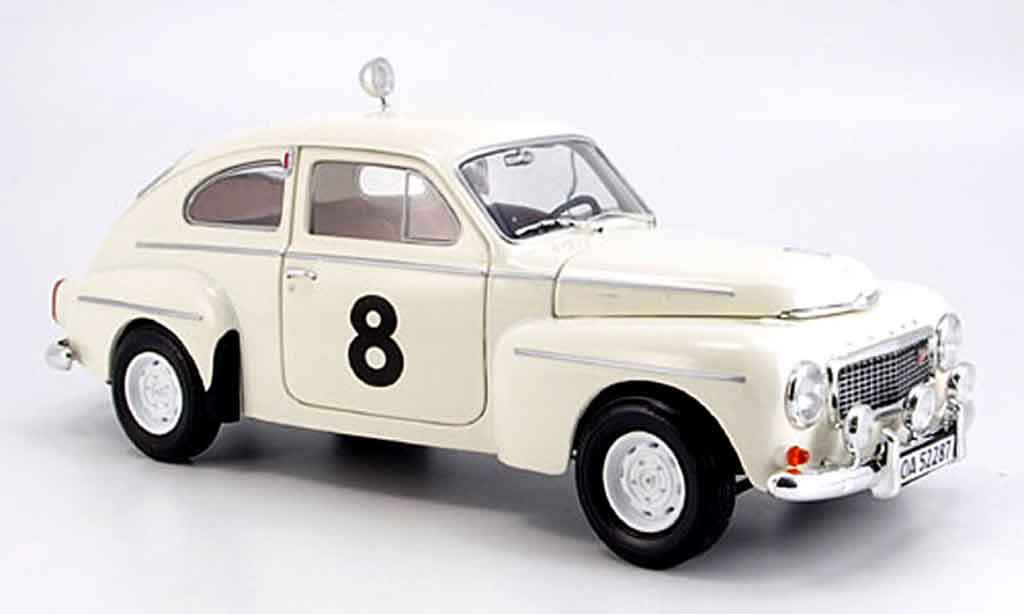 Volvo PV 1/18 Revell 544 racing no.8 modellino in miniatura