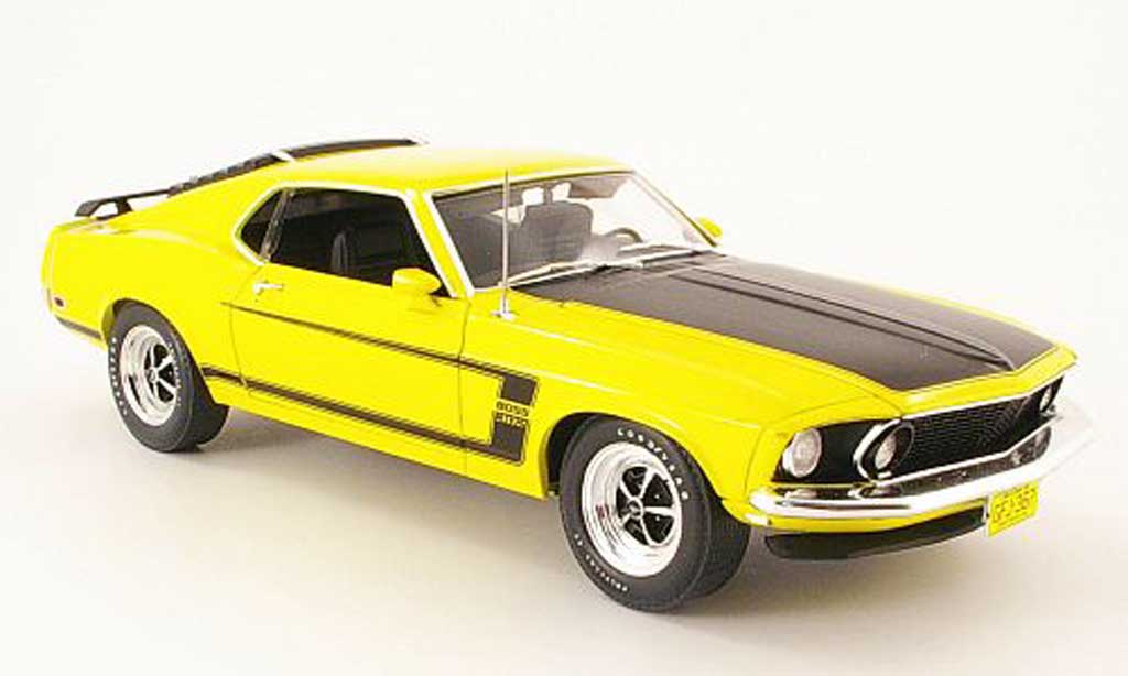 Ford Mustang 1969 1/18 Highway 61 1969 boss 302 giallo/mattnero modellino in miniatura