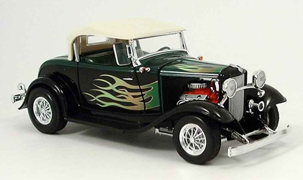Ford Hot Rod 1/18 Yat Ming roadster street rod grun/nero avec flammen 1932 modellino in miniatura