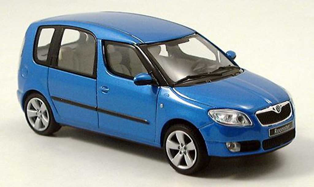 Skoda Roomster 1/43 Abrex blu 2006 modellino in miniatura
