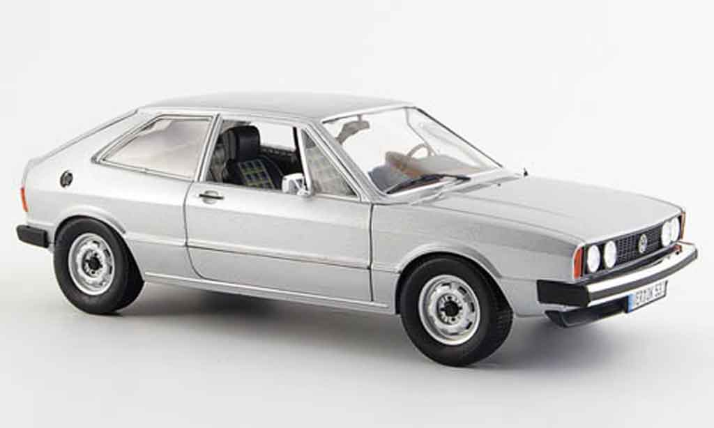 Volkswagen Scirocco GTI 1/18 Revell GTI (typ 53) grigio 1976 modellino in miniatura