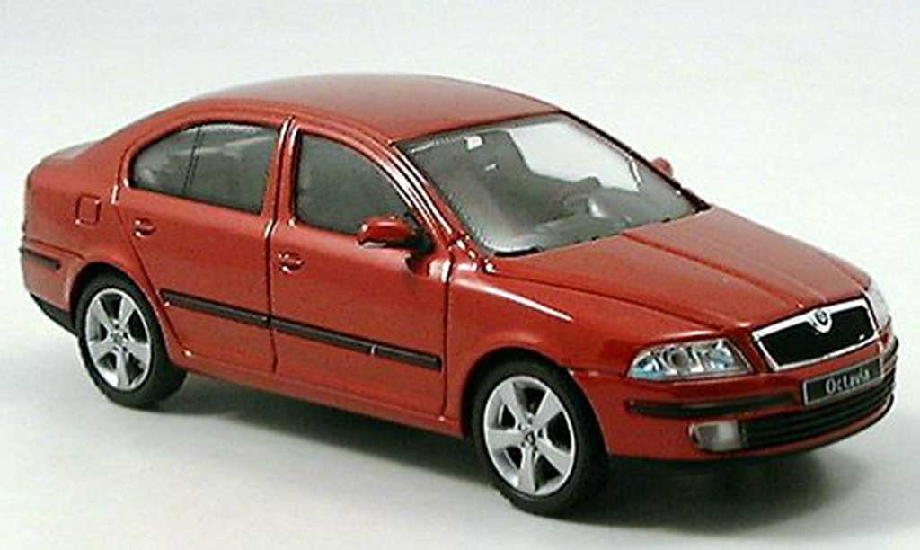 Skoda Octavia 1/43 Abrex Limousine rosso modellino in miniatura