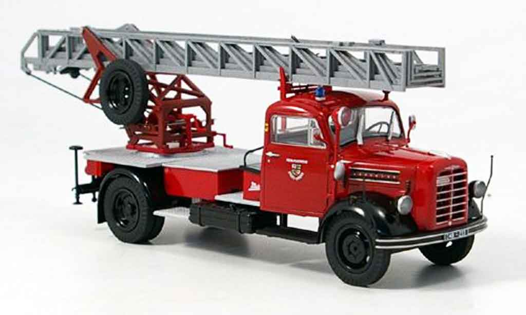 Borgward B 2500 1/43 Schuco pompier Stadt Mayen Drehleiter modellino in miniatura