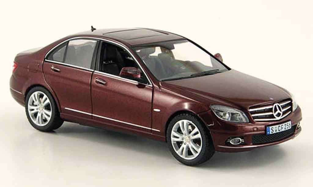 Mercedes Classe C 1/43 Schuco rosso Limousine modellino in miniatura