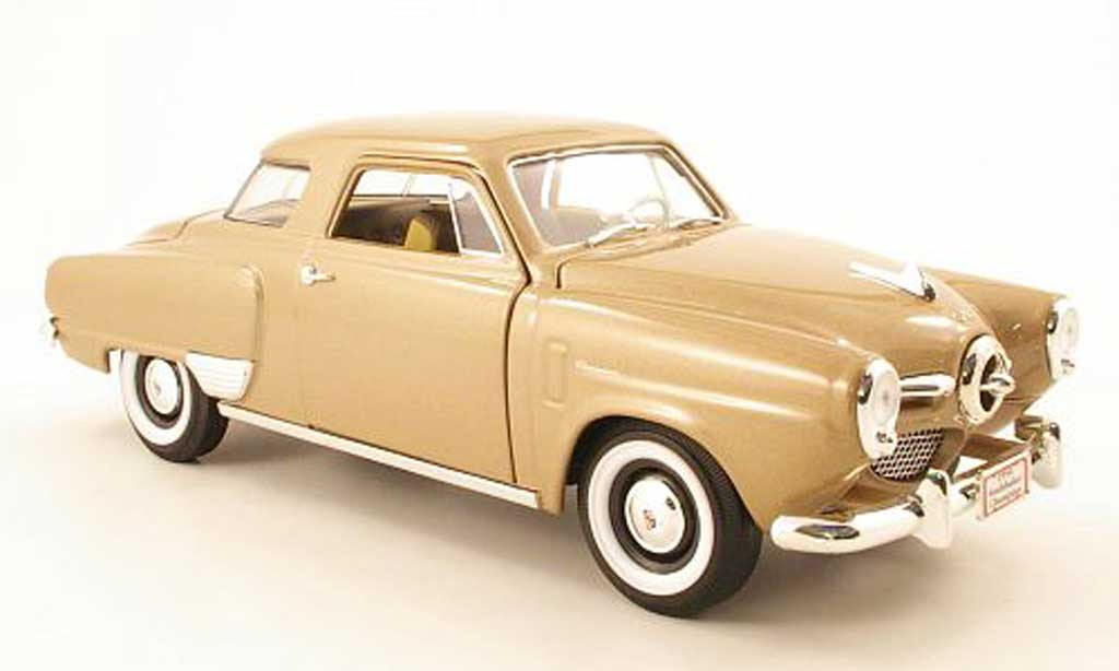 Studebaker Champion 1/18 Yat Ming beige 1950 modellino in miniatura