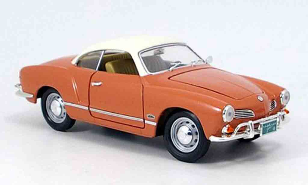 Volkswagen Karmann 1/18 Yat Ming ghia marronee et blanc 1966 modellino in miniatura