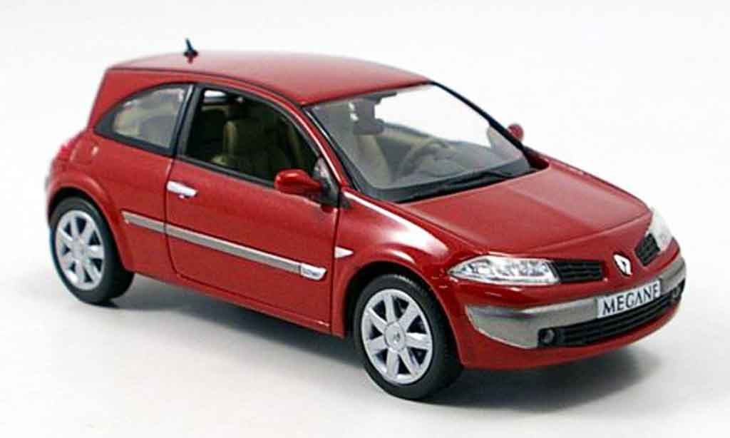 Renault Megane 1/43 Norev coupe rosso 2006 modellino in miniatura