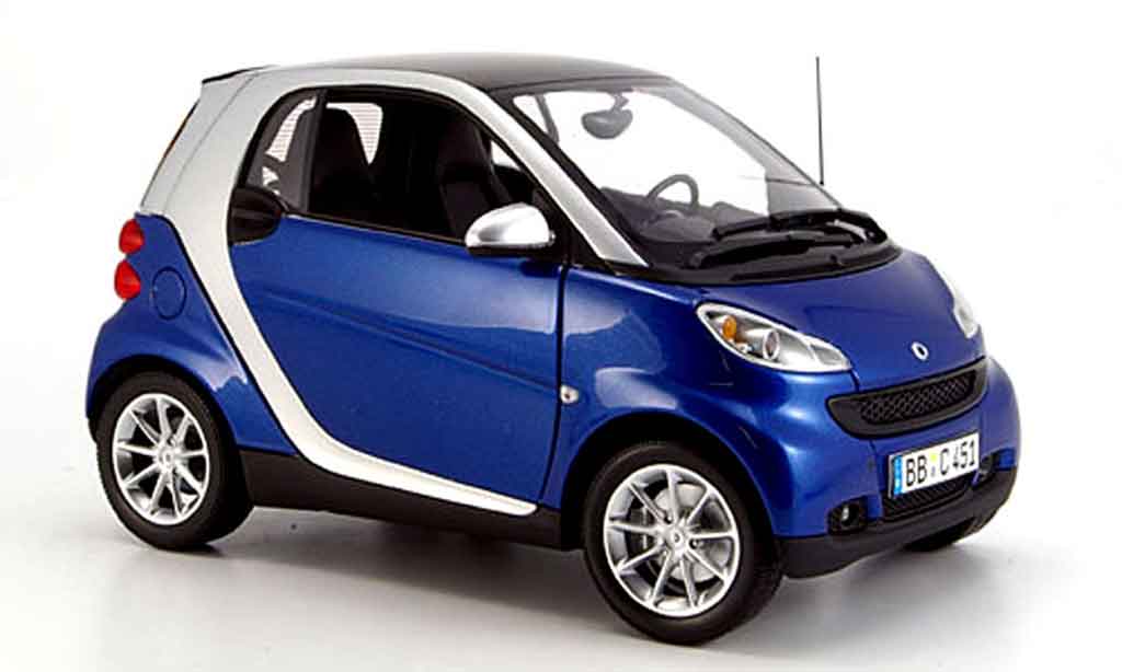 Smart ForTwo 1/18 Minichamps blu grigio 2007 modellino in miniatura