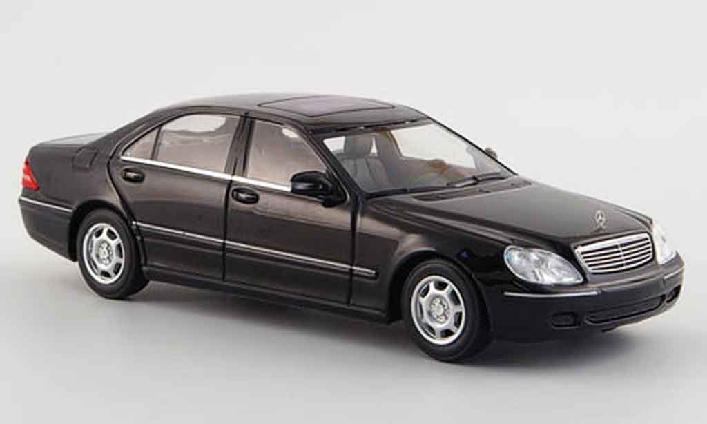 Mercedes Classe S 1/43 Minichamps (W 220) nero 1998 modellino in miniatura