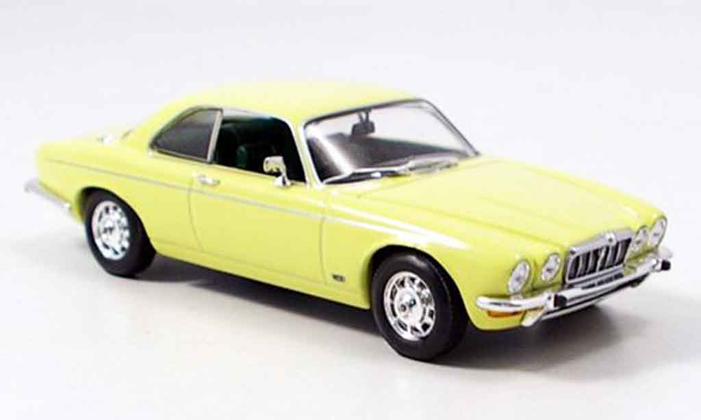 Jaguar XJ 12 1/43 Minichamps 12 coupe series ii beige 1975 modellino in miniatura