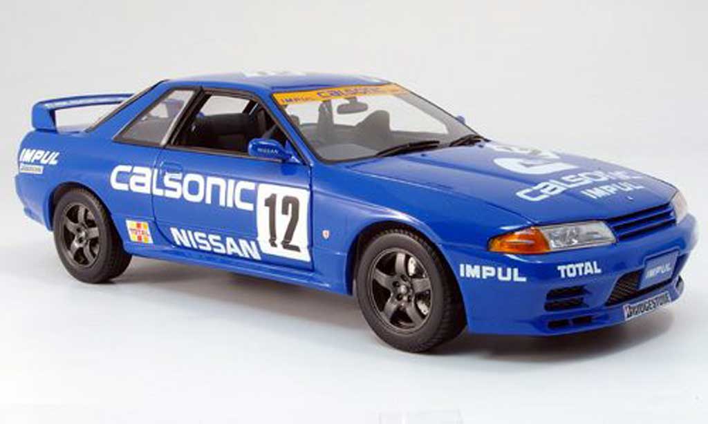 Nissan Skyline R32 1/18 Kyosho R32 gt-r bnr calsonic modellino in miniatura