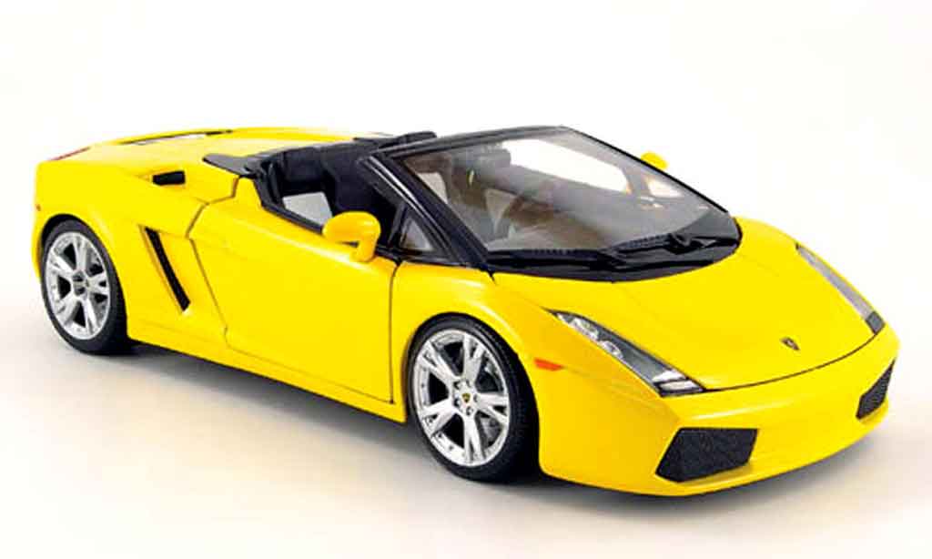 Lamborghini Gallardo Spyder 1/18 Burago Spyder giallo modellino in miniatura
