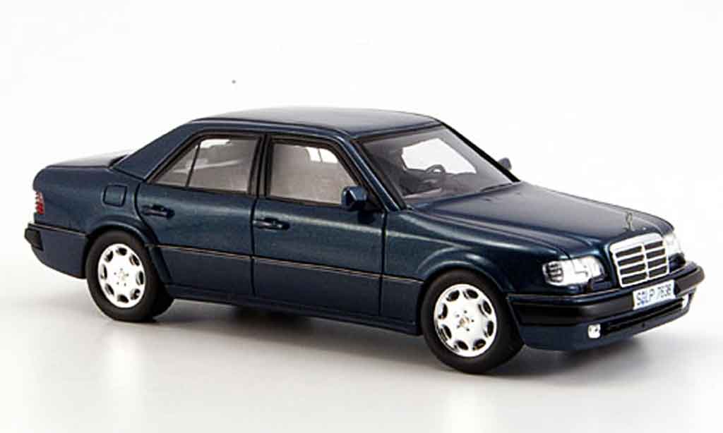 Mercedes 500 E 1/43 Spark E E (W 124) grun modellino in miniatura