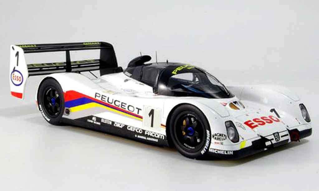 Peugeot 905 1992 1/18 Spark 1992 no.1 sieger le mans modellino in miniatura