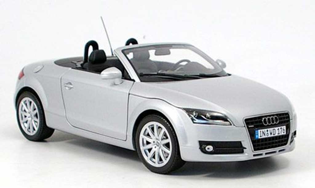 Audi TT 1/18 Minichamps Roadster grigio metallisee 2006 modellino in miniatura