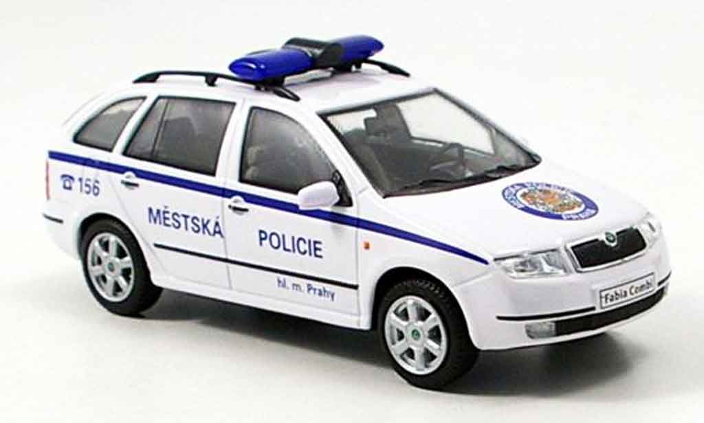 Skoda Fabia 1/43 Abrex combi police prag tschechien modellino in miniatura