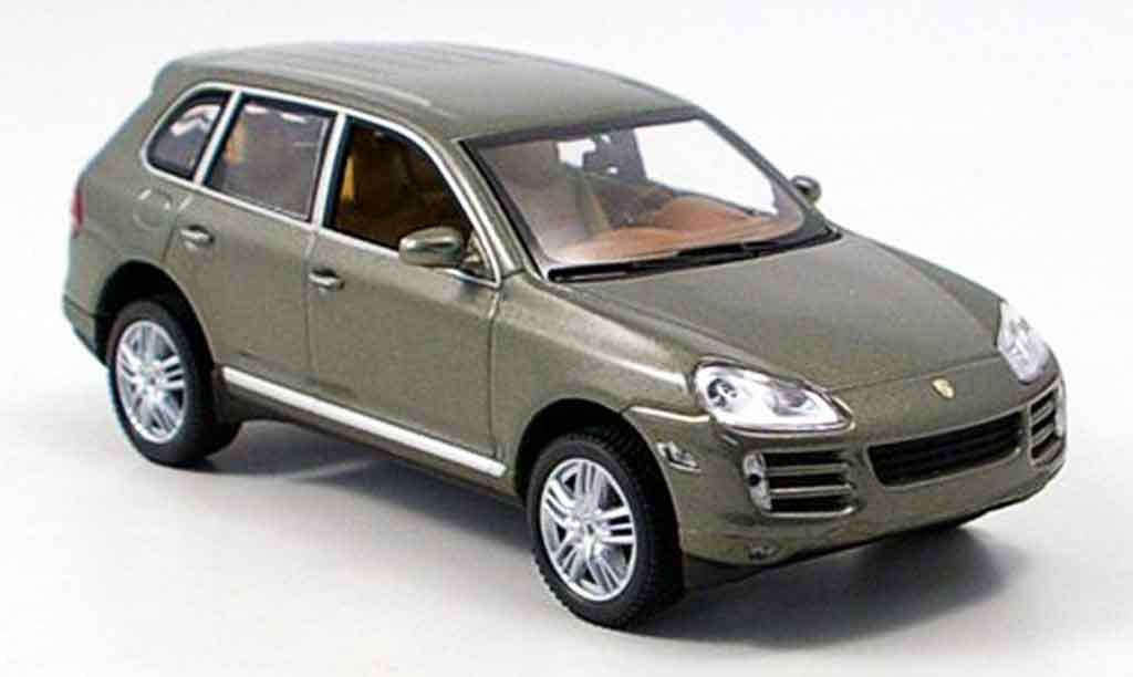 Porsche Cayenne S 1/43 Minichamps S grun modellino in miniatura
