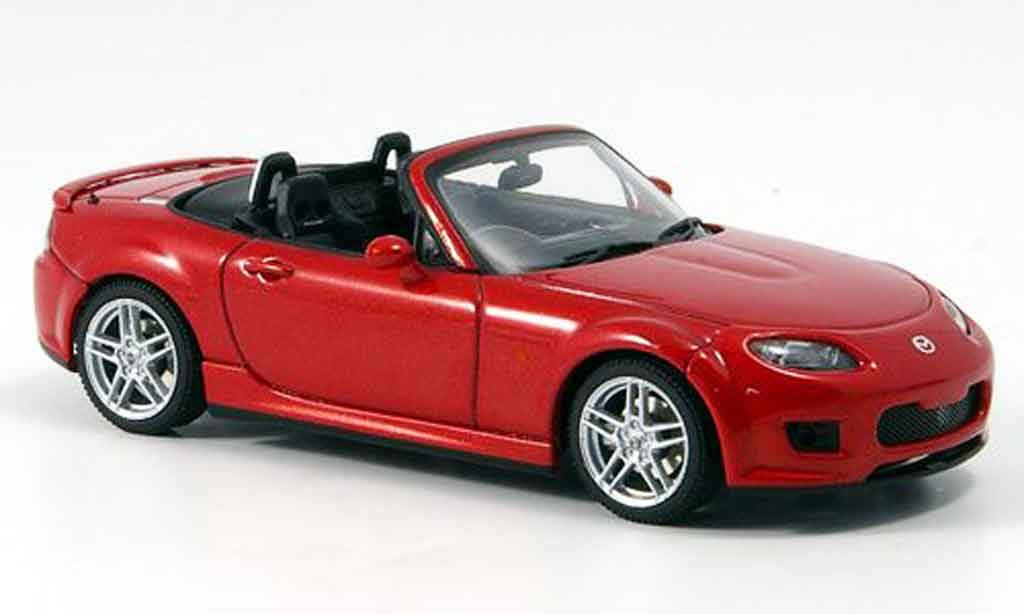 Mazda MX5 2006 1/43 Autoart 2006 MX 5 rosso RHD modellino in miniatura