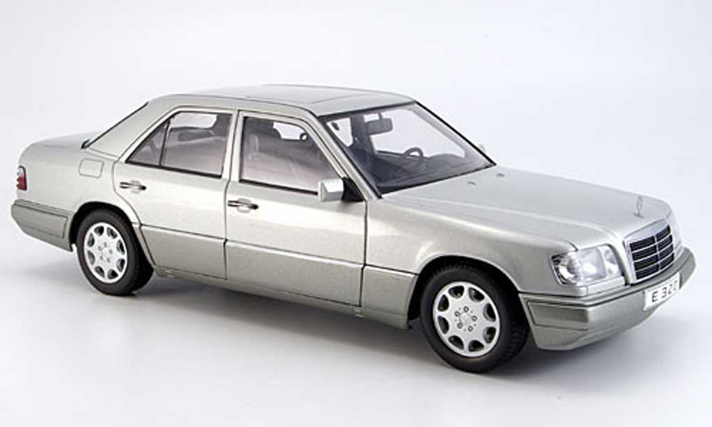 Mercedes Classe E 1/18 Autoart e320 (w 124) limousine argent 1995 modellino in miniatura
