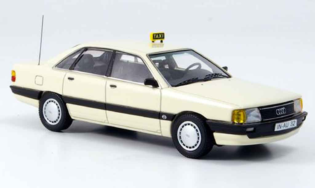 Audi 100 1/43 Neo (Typ44) Taxi Deutschland 1982 modellino in miniatura