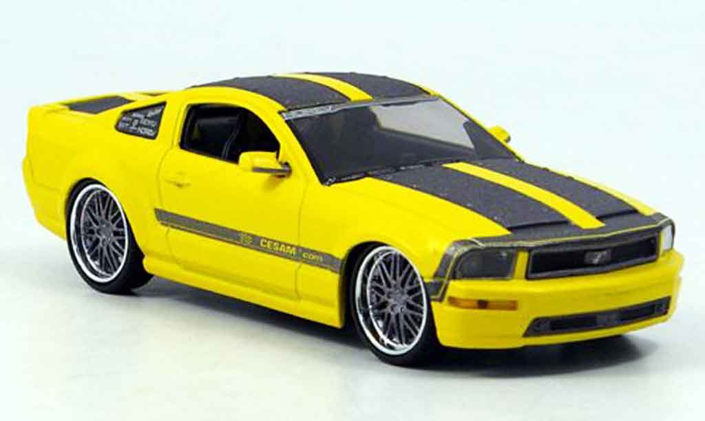 Ford Mustang 2007 1/43 Norev 2007 giallo grigio Cesam by Parossoech 2007 modellino in miniatura