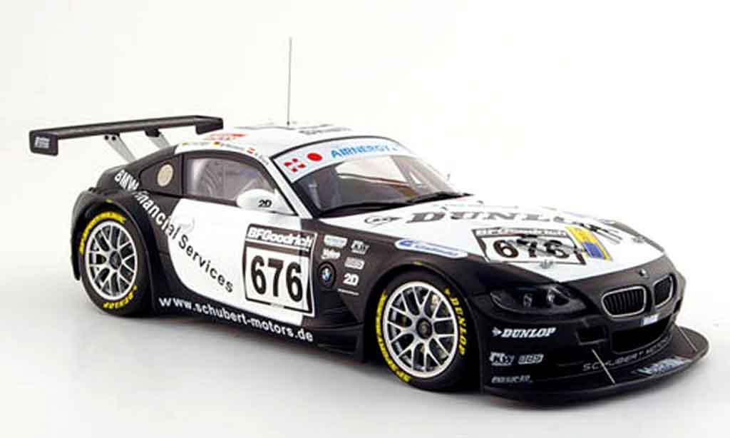 Bmw Z4 E85 1/18 Autoart E85 coupe no.676 langstreckenpokal nurburgring 2006 modellino in miniatura