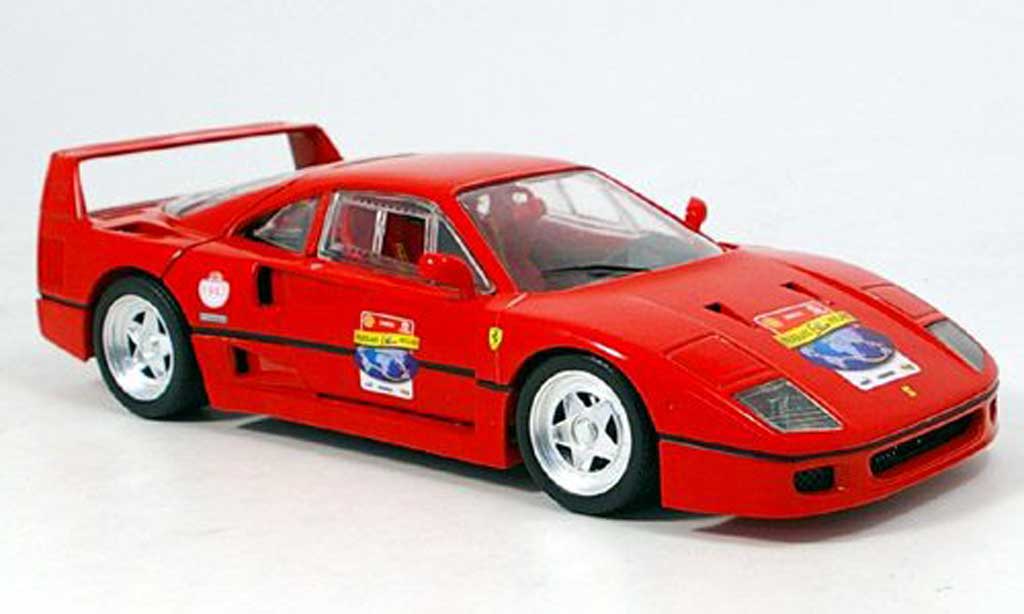 Ferrari F40 1/18 Hot Wheels rosso 60th anniversary ferrari modellino in miniatura