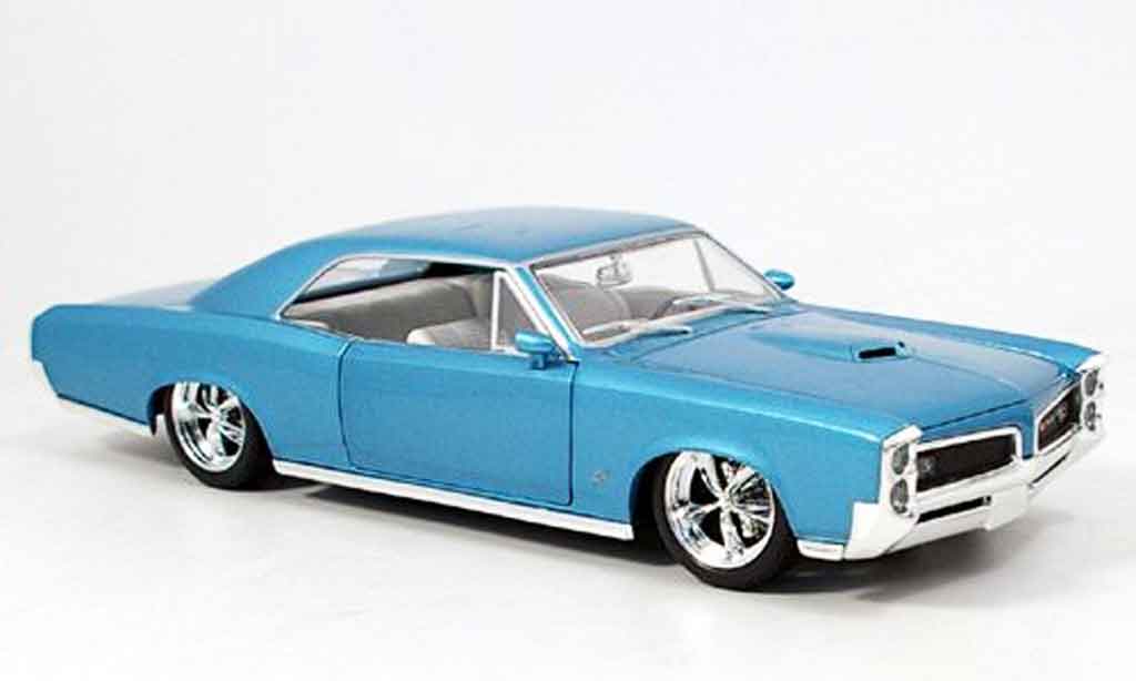 Pontiac GTO 1/18 Hot Wheels blu 1966 modellino in miniatura