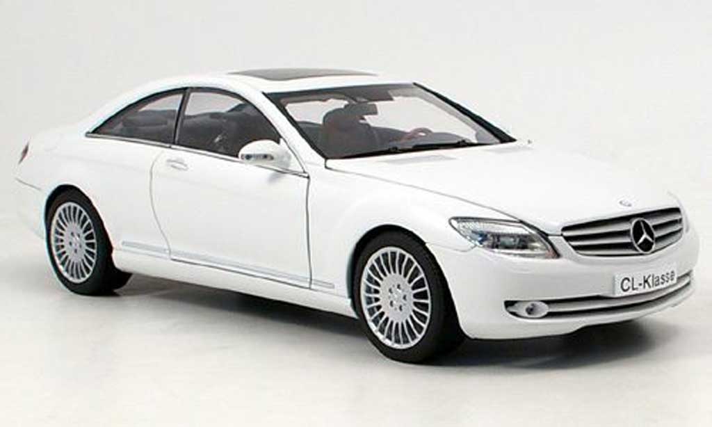Mercedes Classe CL 1/18 Autoart (c 216) bianco 2006 modellino in miniatura
