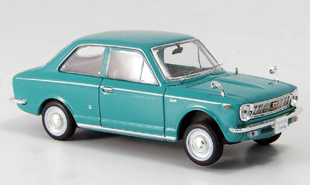 Toyota Corolla 1/43 Norev grun 1966 modellino in miniatura