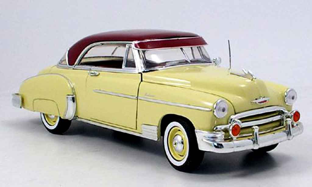 Chevrolet Bel Air 1950 1/18 Motormax 1950 beige rosso modellino in miniatura