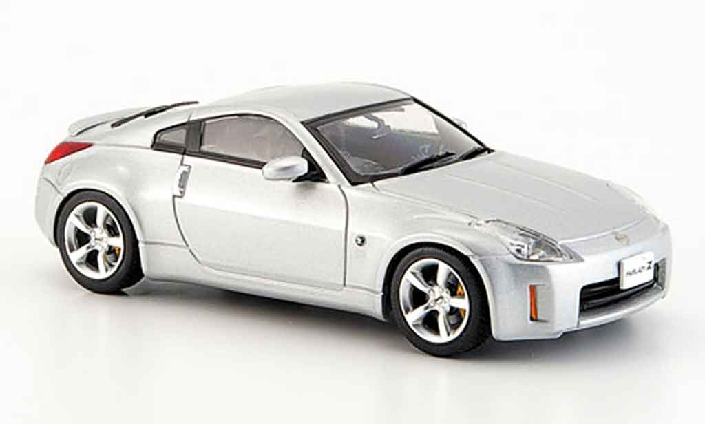 Nissan 350Z 1/43 Ebbro Fairlady grigio metallisee Coupe Facelift 2005 modellino in miniatura