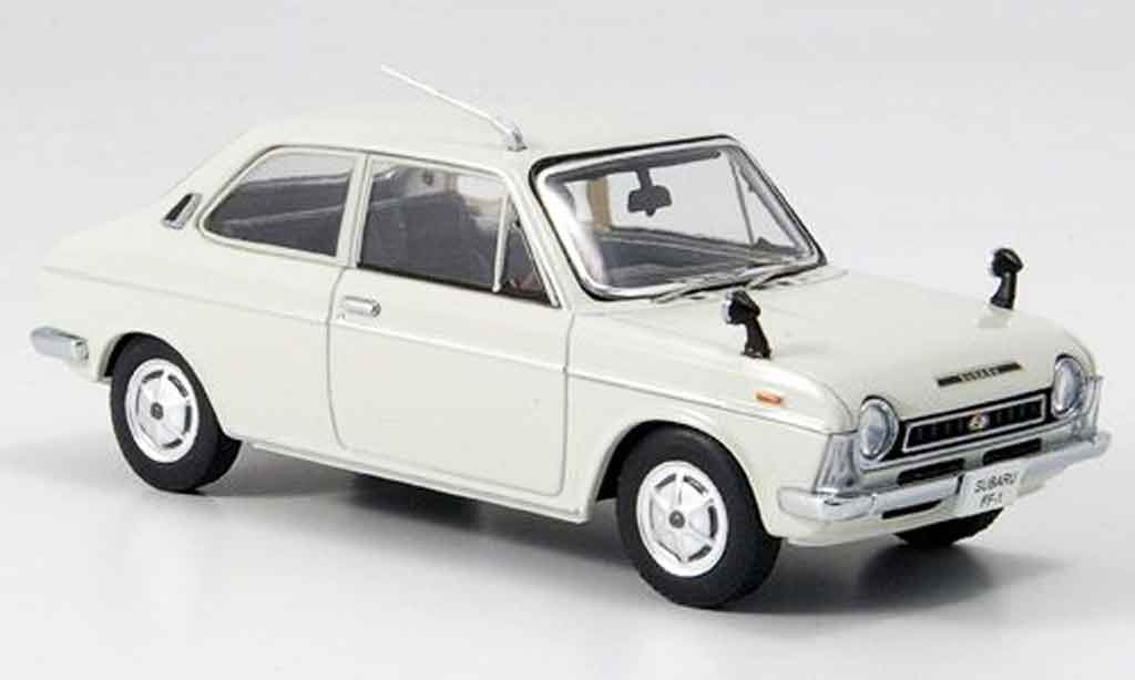 Subaru FF 1/43 Ebbro 1 1100 bianco 1969 modellino in miniatura