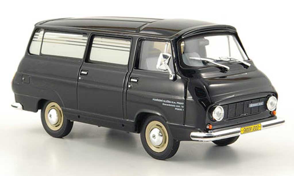 Skoda 1203 1/43 Abrex Bestattungswagen modellino in miniatura