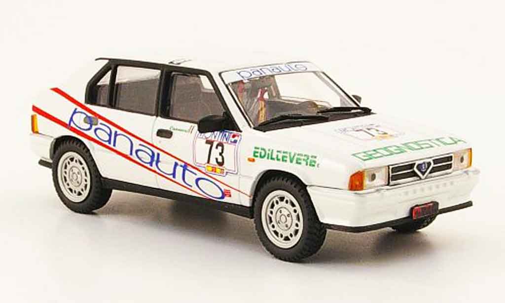 Alfa Romeo 33 1/43 Pego no.73 rallye modellino in miniatura