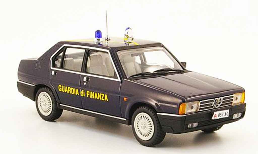 Alfa Romeo 90 1/43 Pego guardia di finanza 1984 modellino in miniatura