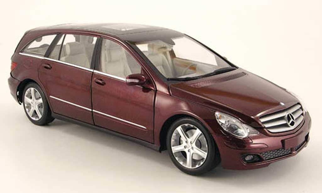 Mercedes Classe R 1/18 Minichamps rosso 2005 modellino in miniatura