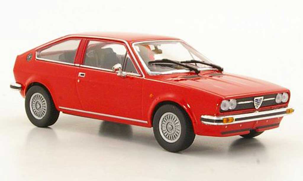 Alfa Romeo Alfasud 1/43 Minichamps Sprint rosso 1976 modellino in miniatura