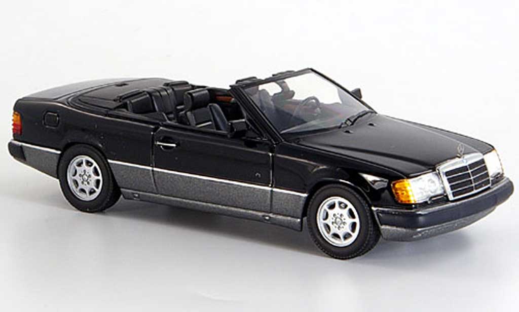 Mercedes 300 CE 1/43 Minichamps CE 24 Cabriolet nero geoffnetes Verdeck 1990 modellino in miniatura