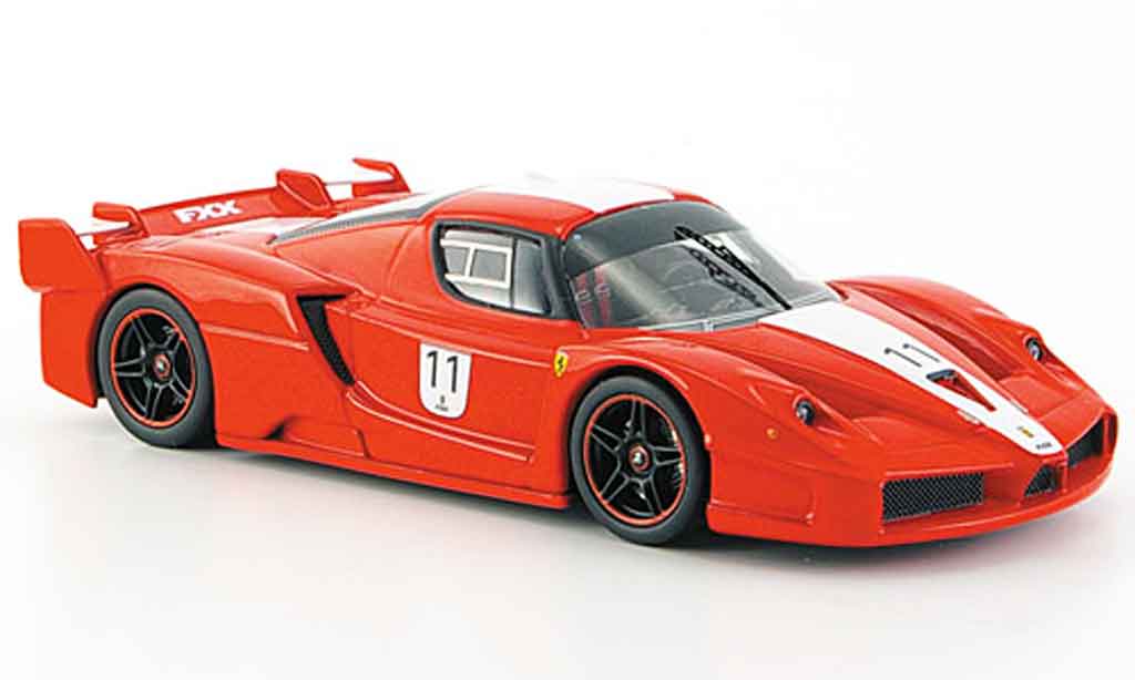 Ferrari Enzo FXX 1/43 Hot Wheels Elite FXX no.11 signalrosso avec biancoem streifen modellino in miniatura