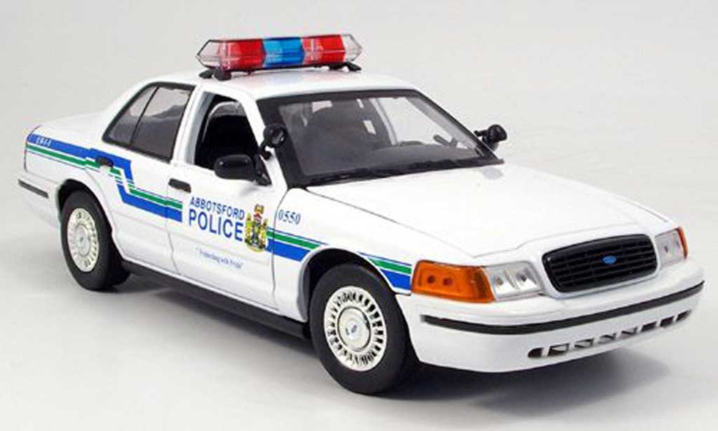 Ford Crown 1/18 Motormax Victoria Polizei Abbots 2001 modellino in miniatura