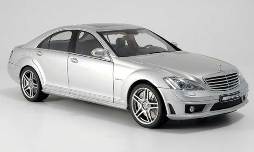 Mercedes Classe S 63 1/18 Autoart 63 amg grigio avec ledersitzen modellino in miniatura