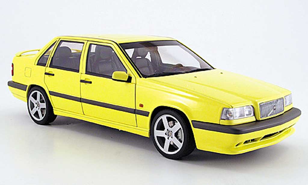 Volvo 850 Sedan 1/18 Autoart Sedan t-5 r giallo limousine modellino in miniatura