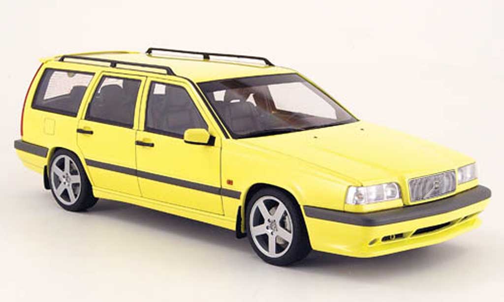 Volvo 850 Estate 1/18 Autoart Estate break t-5r giallo 1995 modellino in miniatura